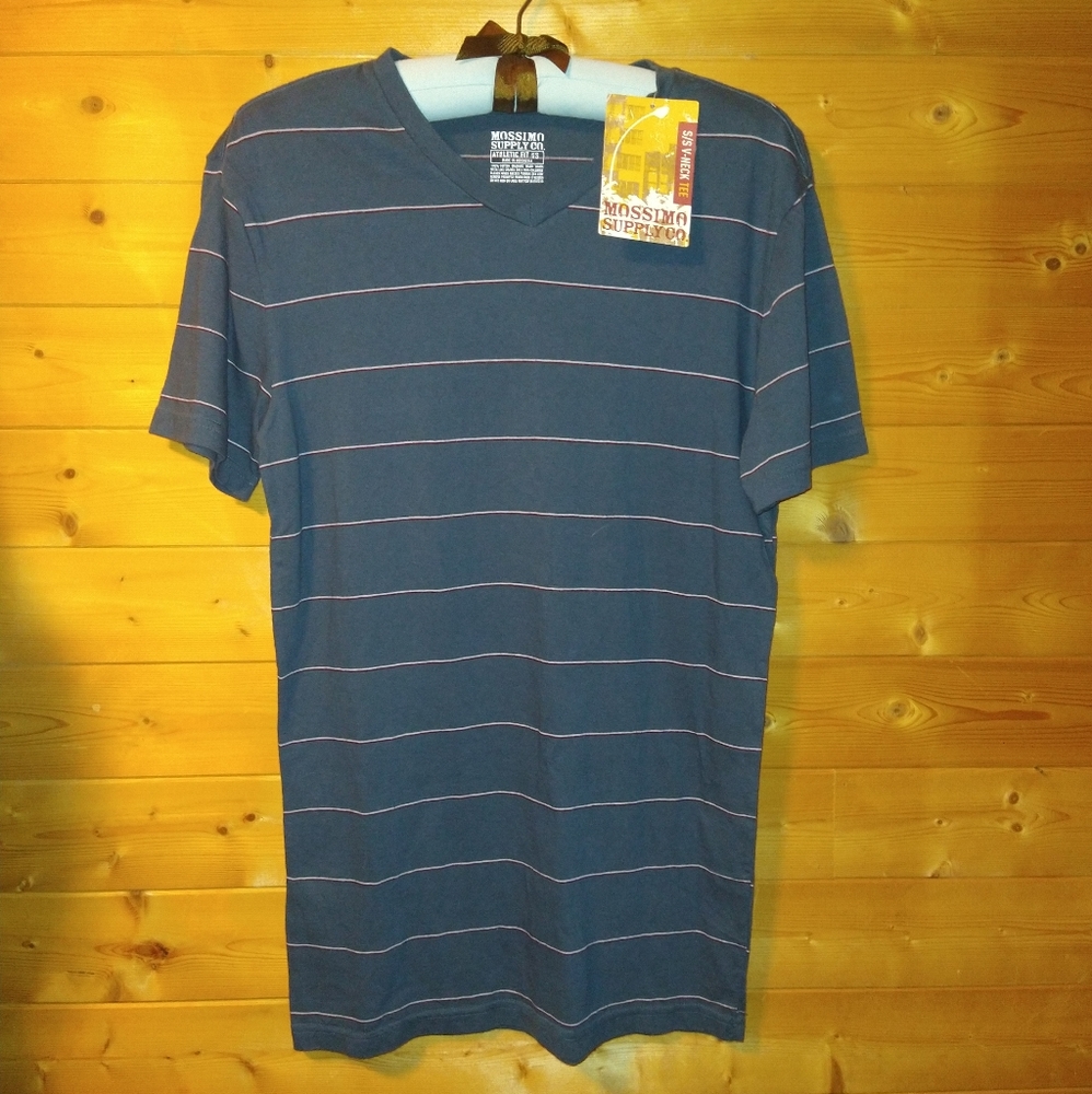 Men's V-neck shirt